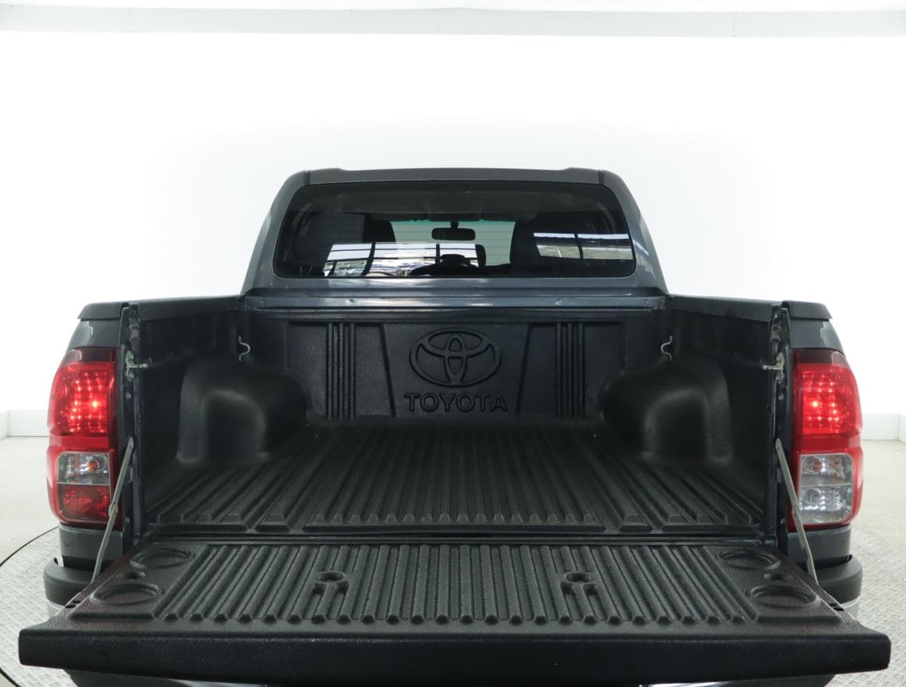 2020 Toyota HILUX - 20