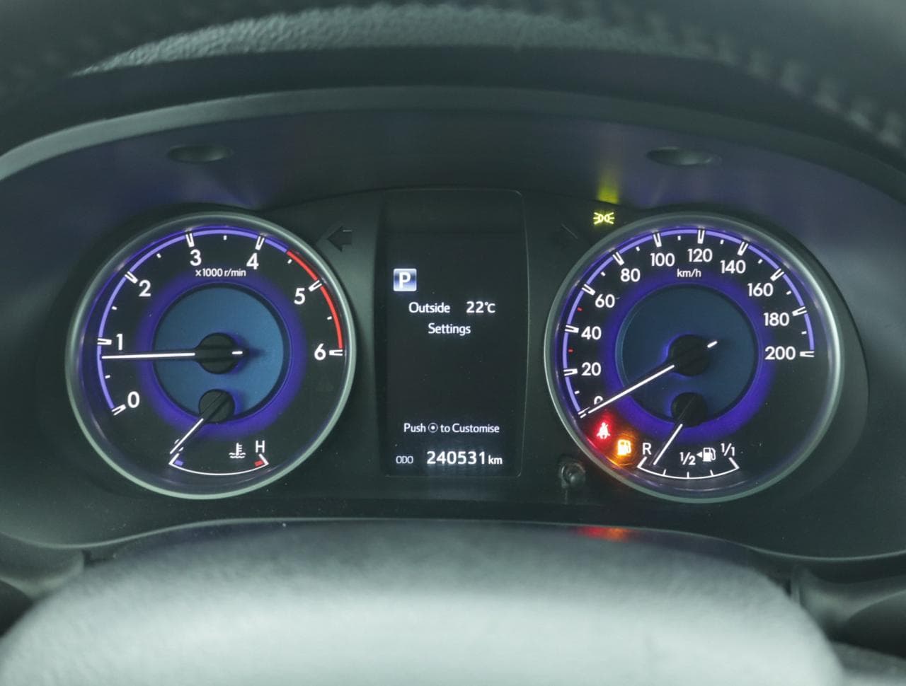 2020 Toyota HILUX - 17
