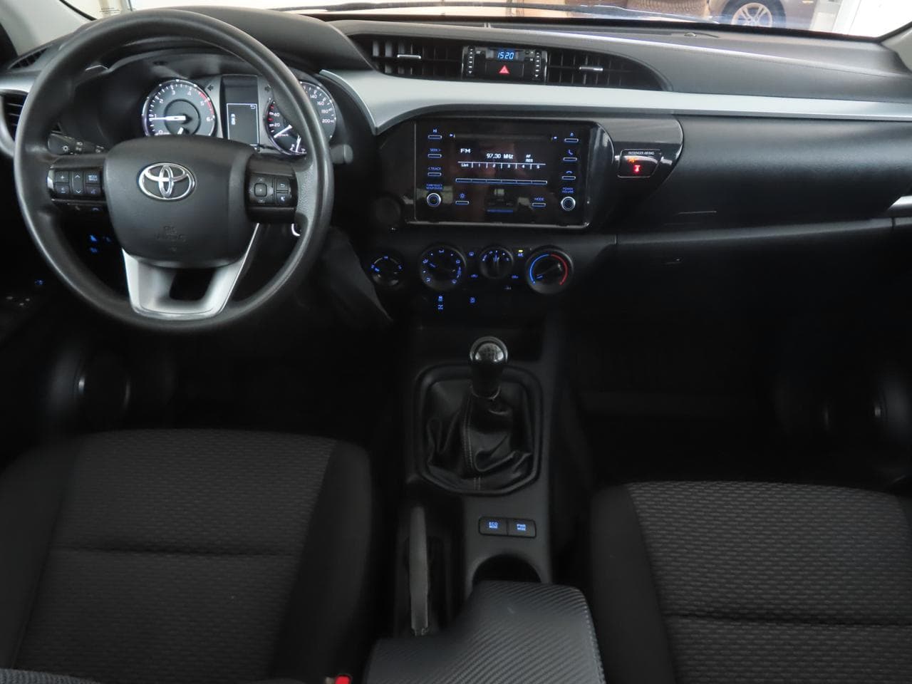 2021 Toyota HILUX - 10