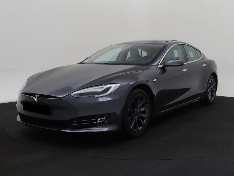 Tesla Model S 100D AWD 386kW SOH 92% limuzína