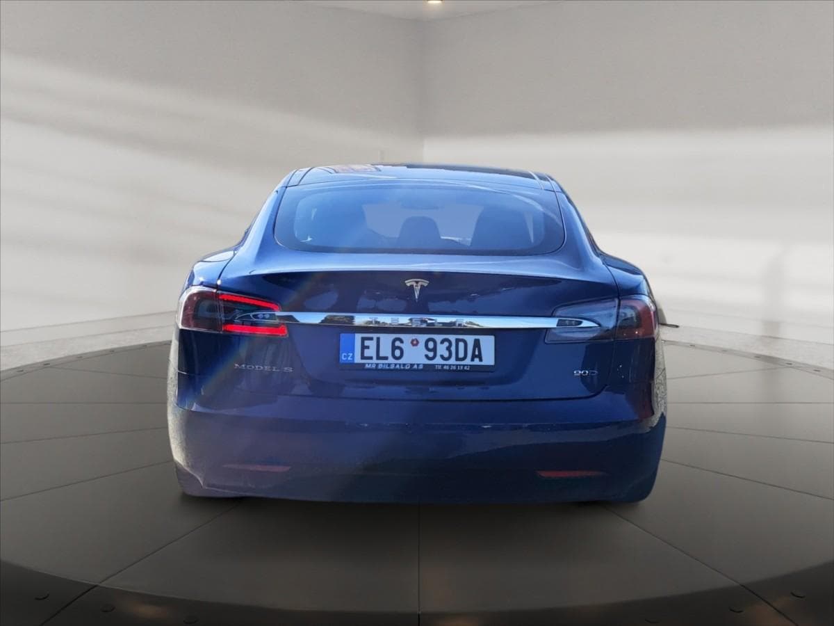 2016 Tesla Model S - 4
