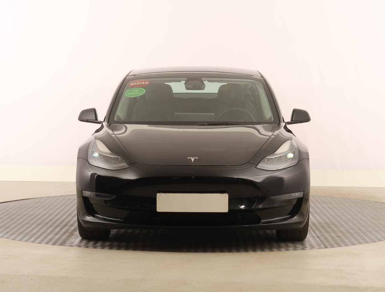 2021 Tesla Model 3 - 2