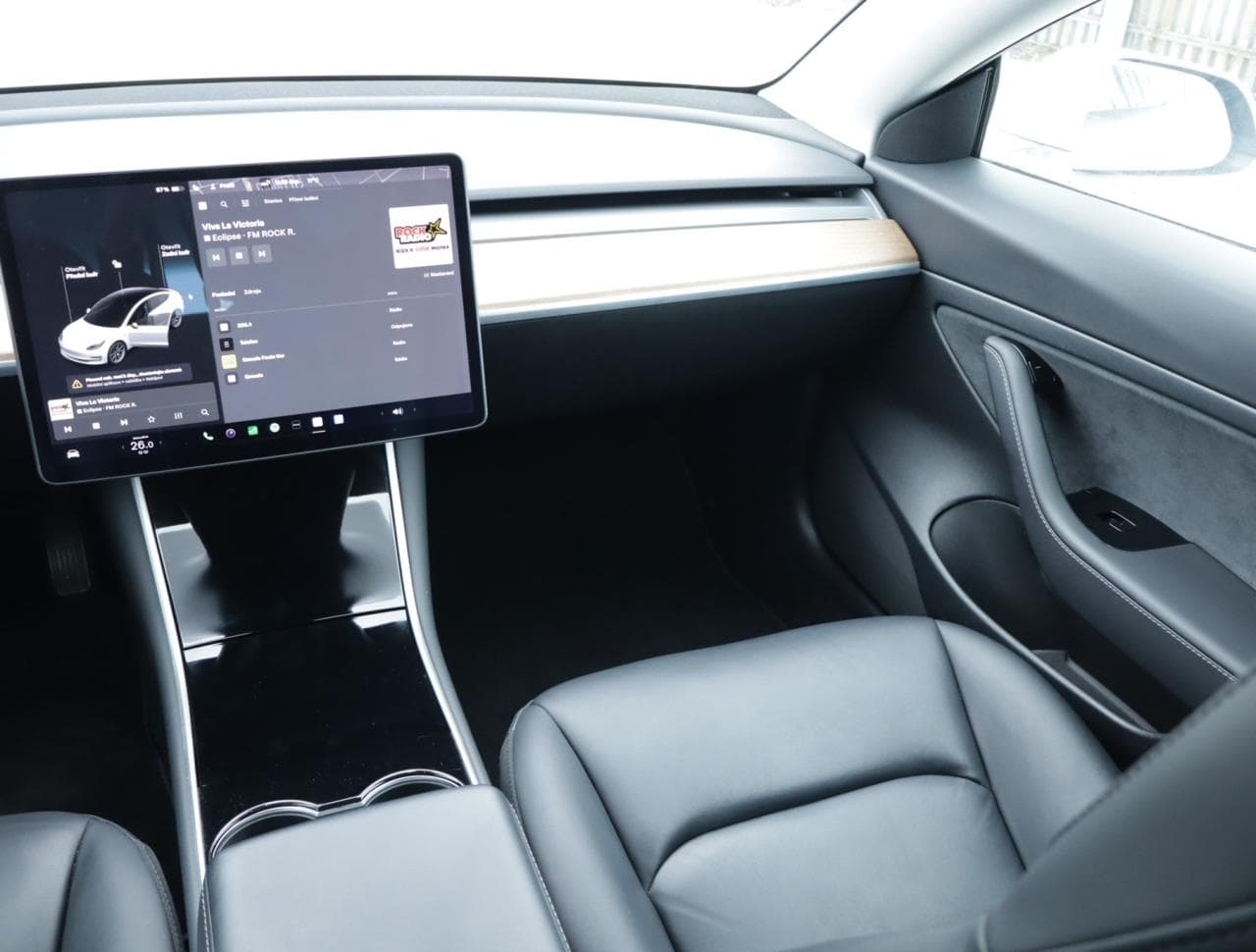 2020 Tesla MODEL 3 - 11