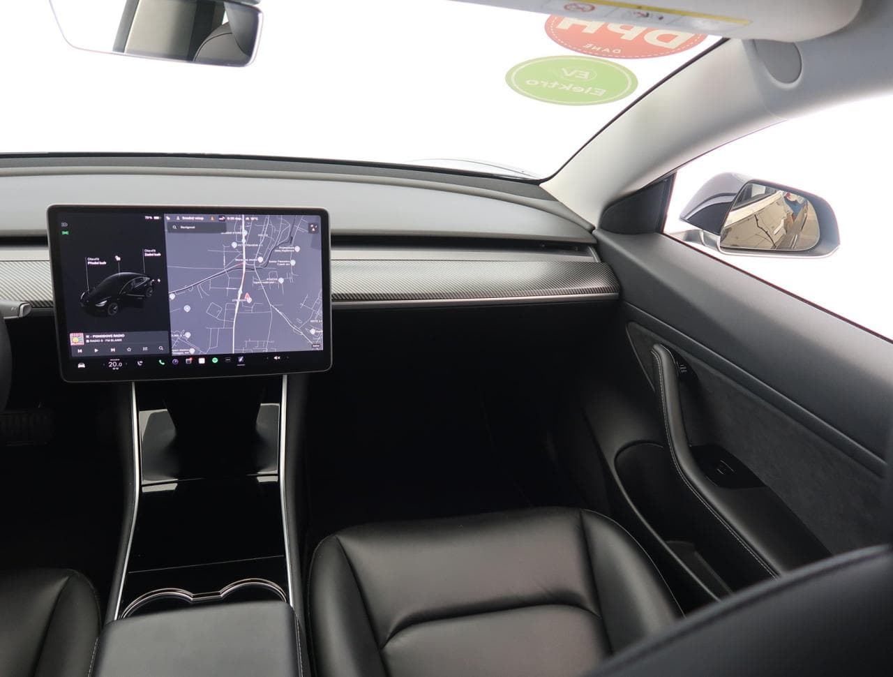 2020 Tesla Model 3 - 11