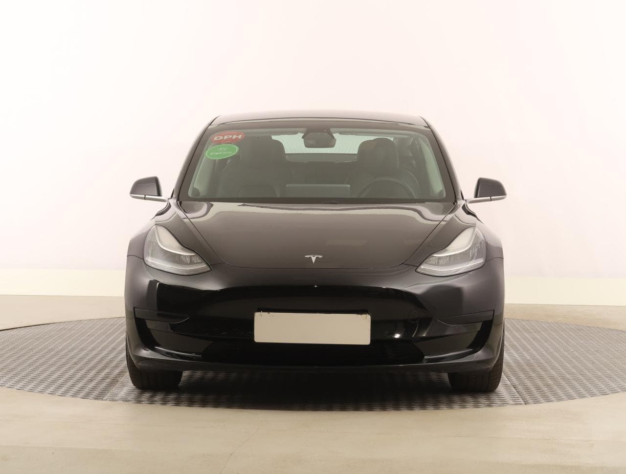 2020 Tesla Model 3 - 2