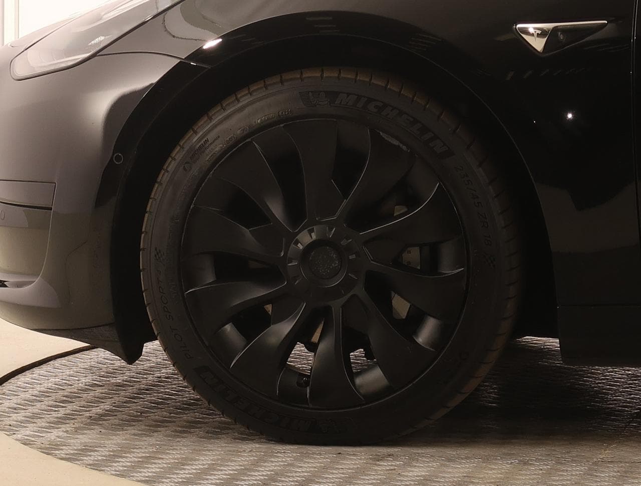 2020 Tesla Model 3 - 20