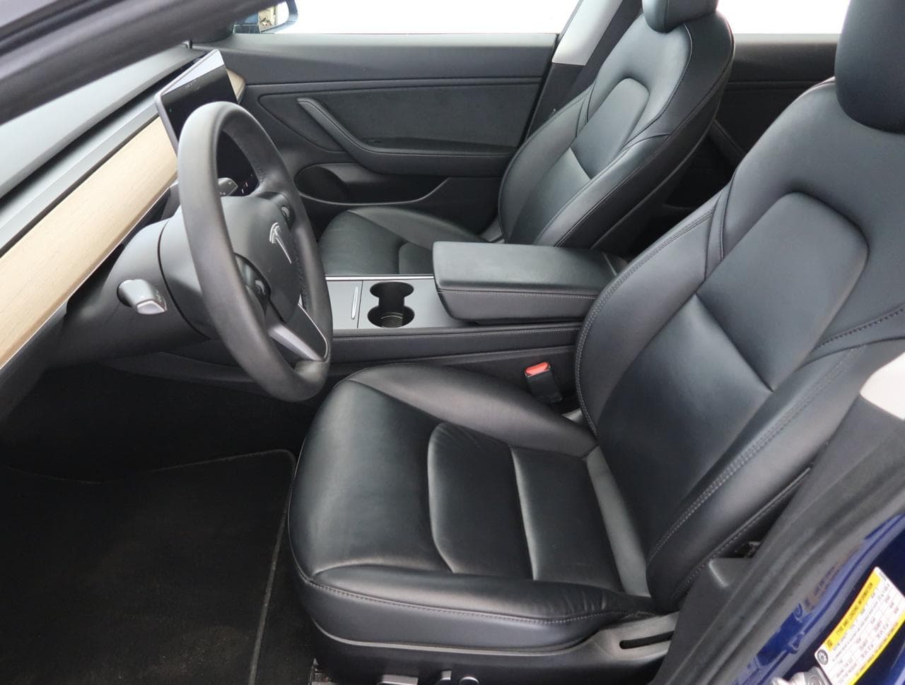 2020 Tesla Model 3 - 16