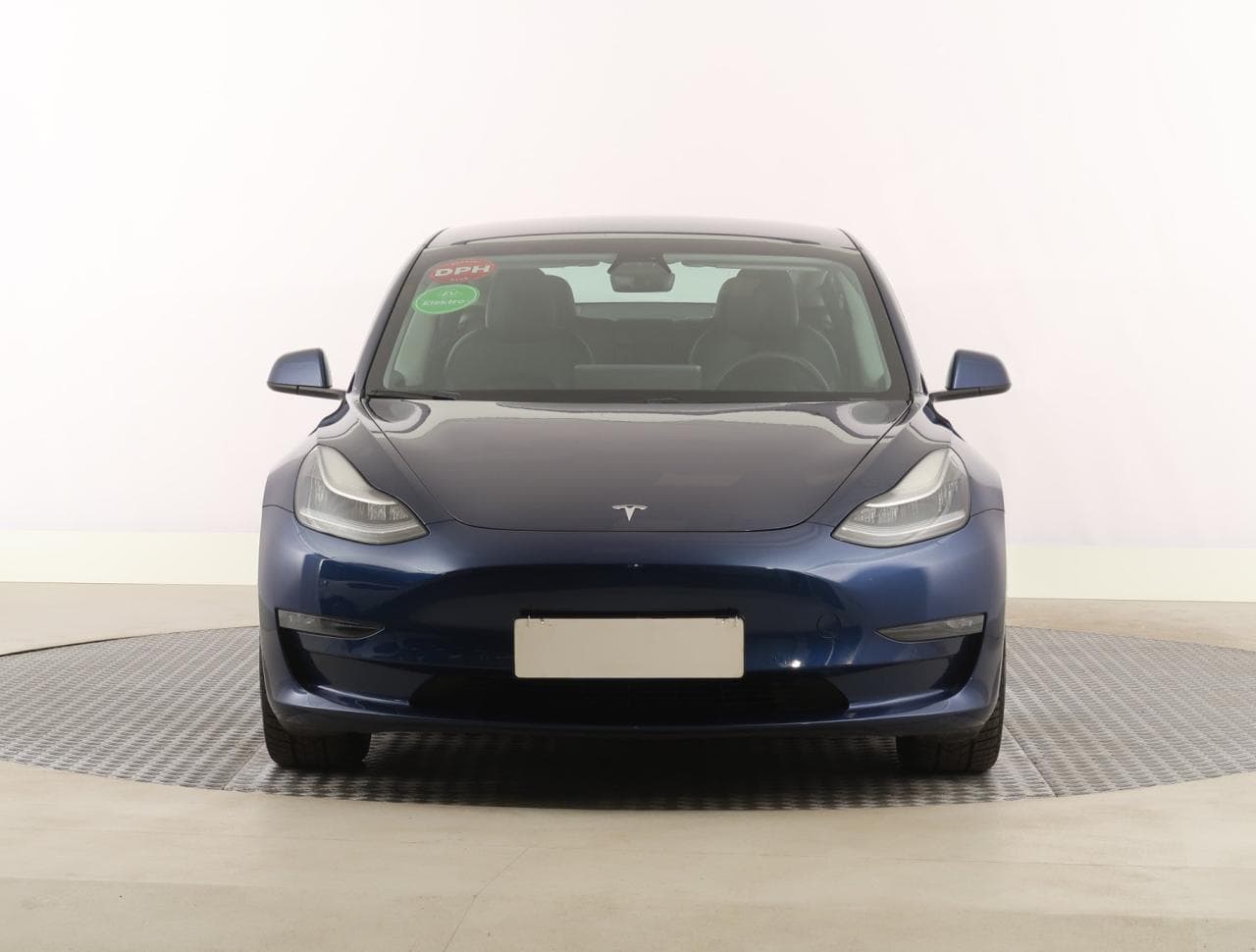 2020 Tesla Model 3 - 2