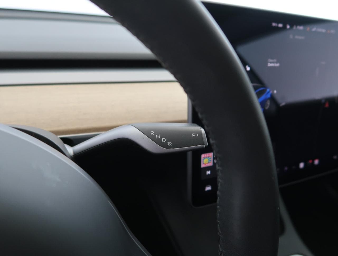 2020 Tesla Model 3 - 18