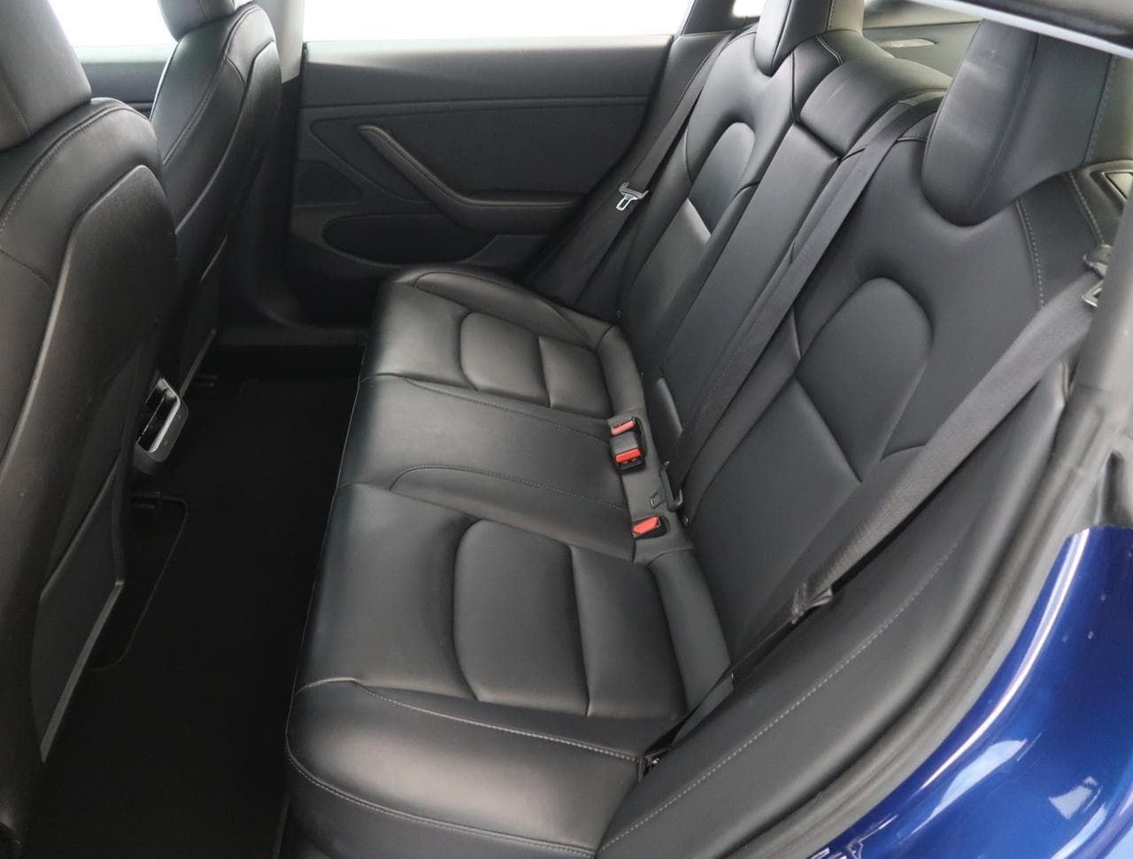 2020 Tesla Model 3 - 15