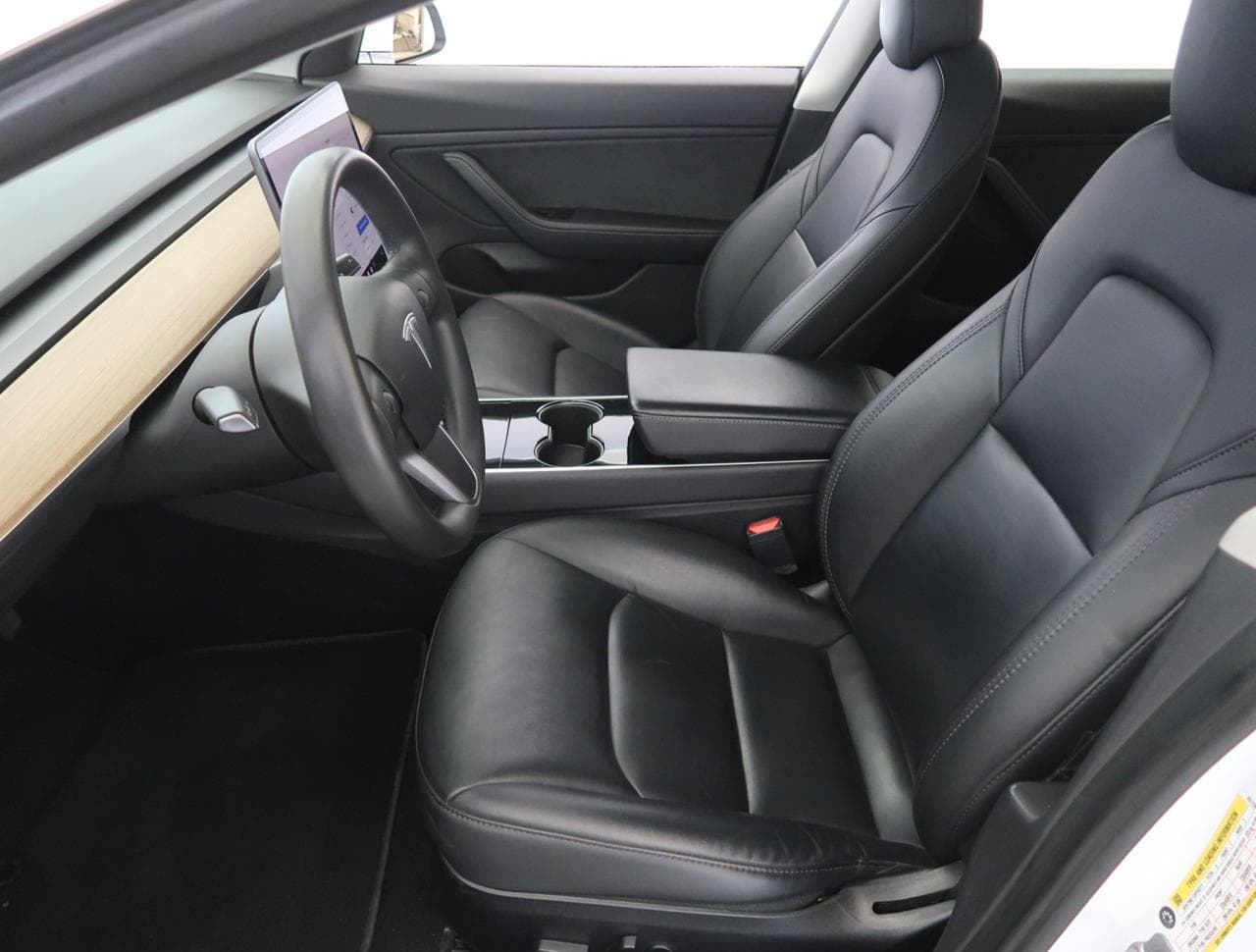 2020 Tesla Model 3 - 16