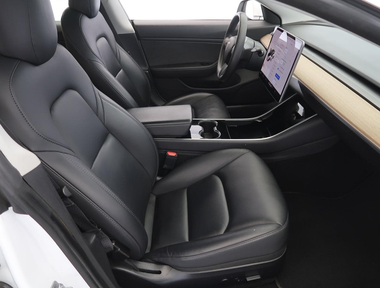 2020 Tesla Model 3 - 12