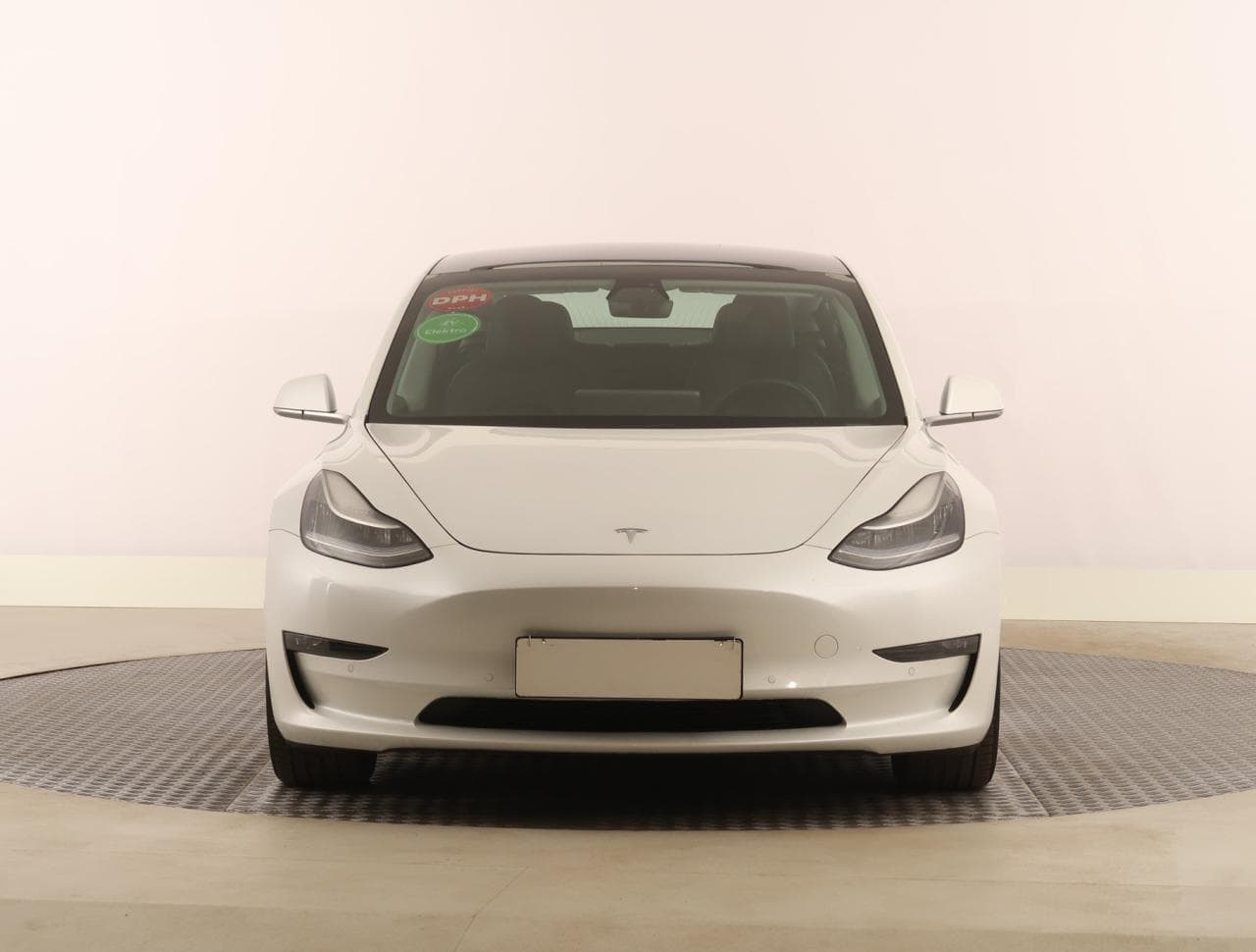 2020 Tesla Model 3 - 2