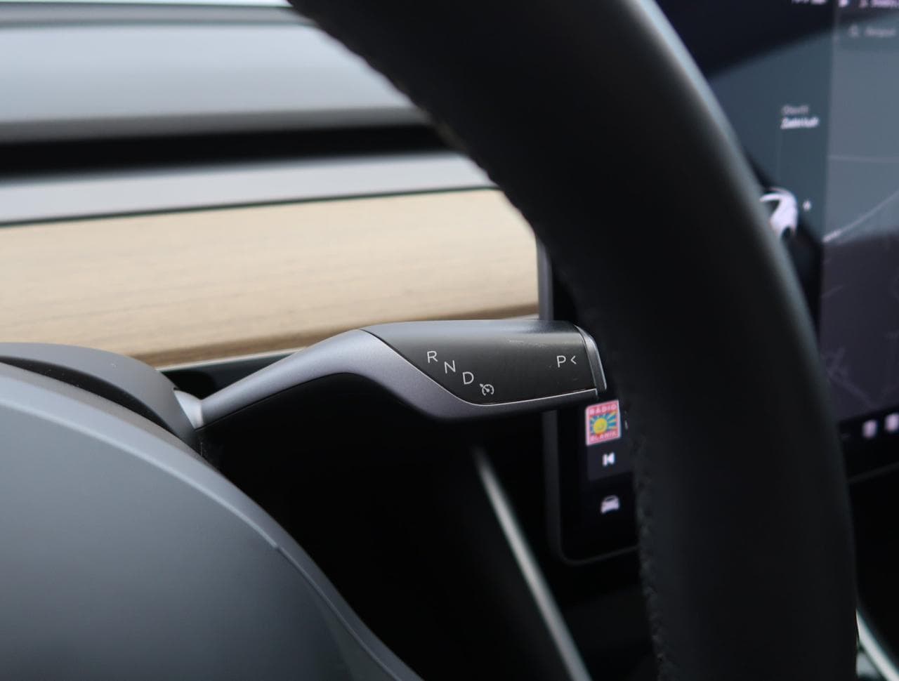 2020 Tesla Model 3 - 18