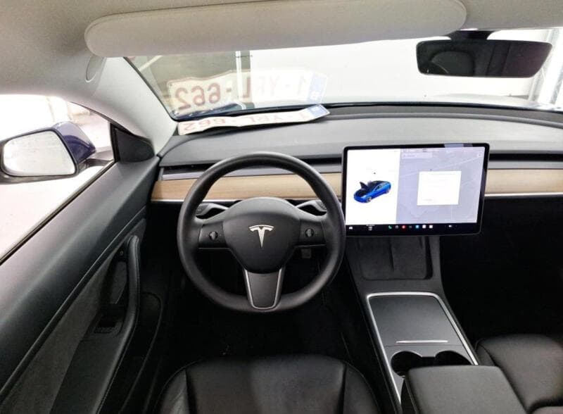 2021 Tesla Model 3 - 5