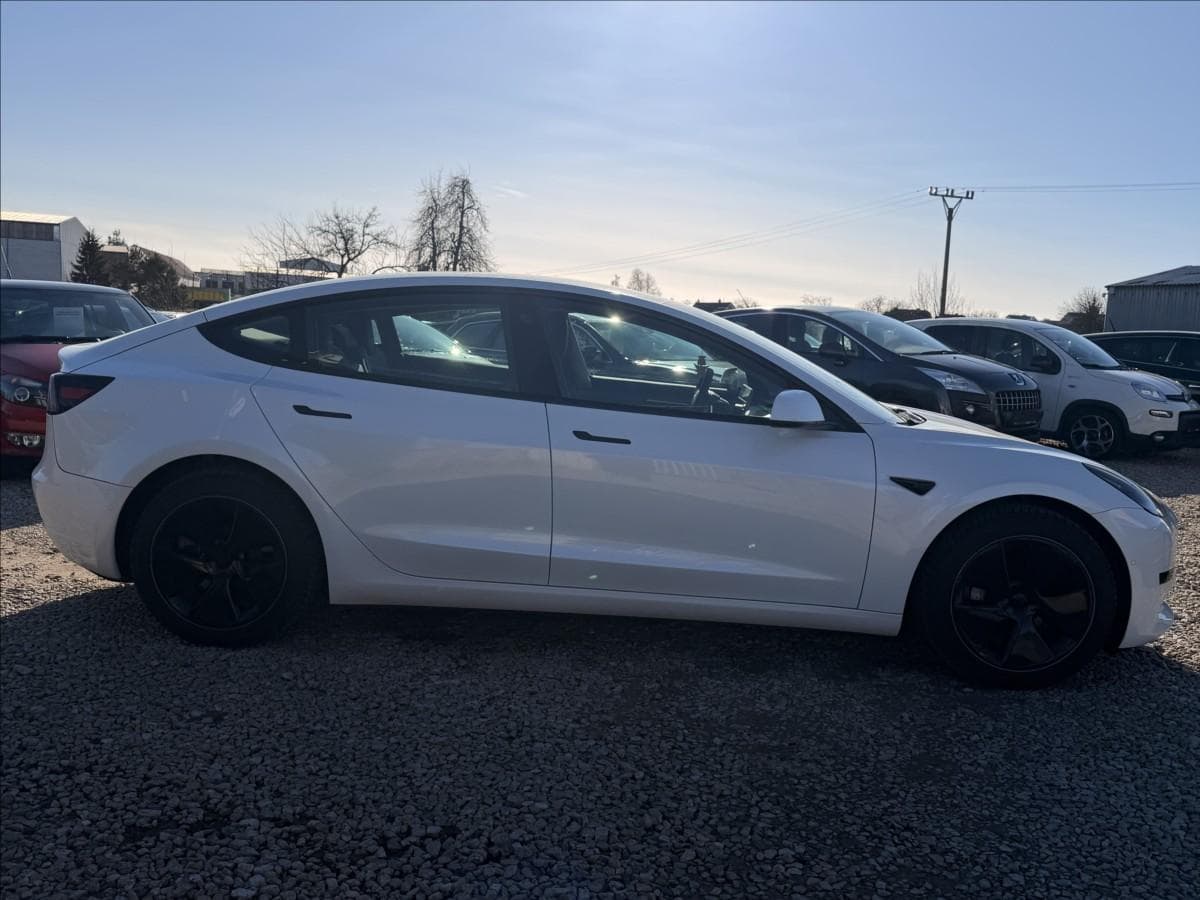 2021 Tesla Model 3 - 4