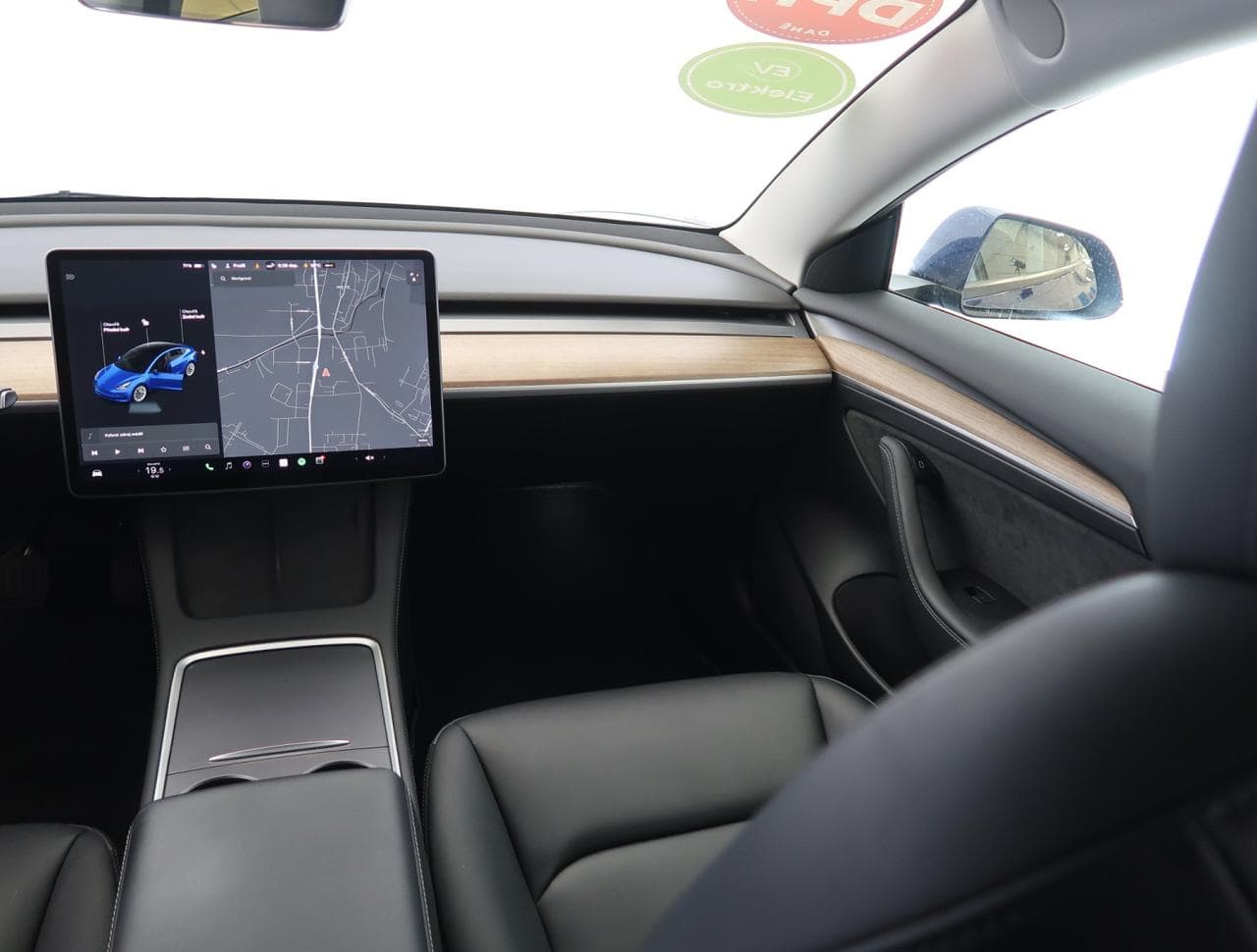 2021 Tesla Model 3 - 11