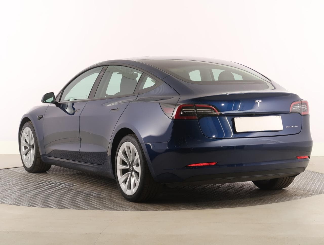 2021 Tesla Model 3 - 5