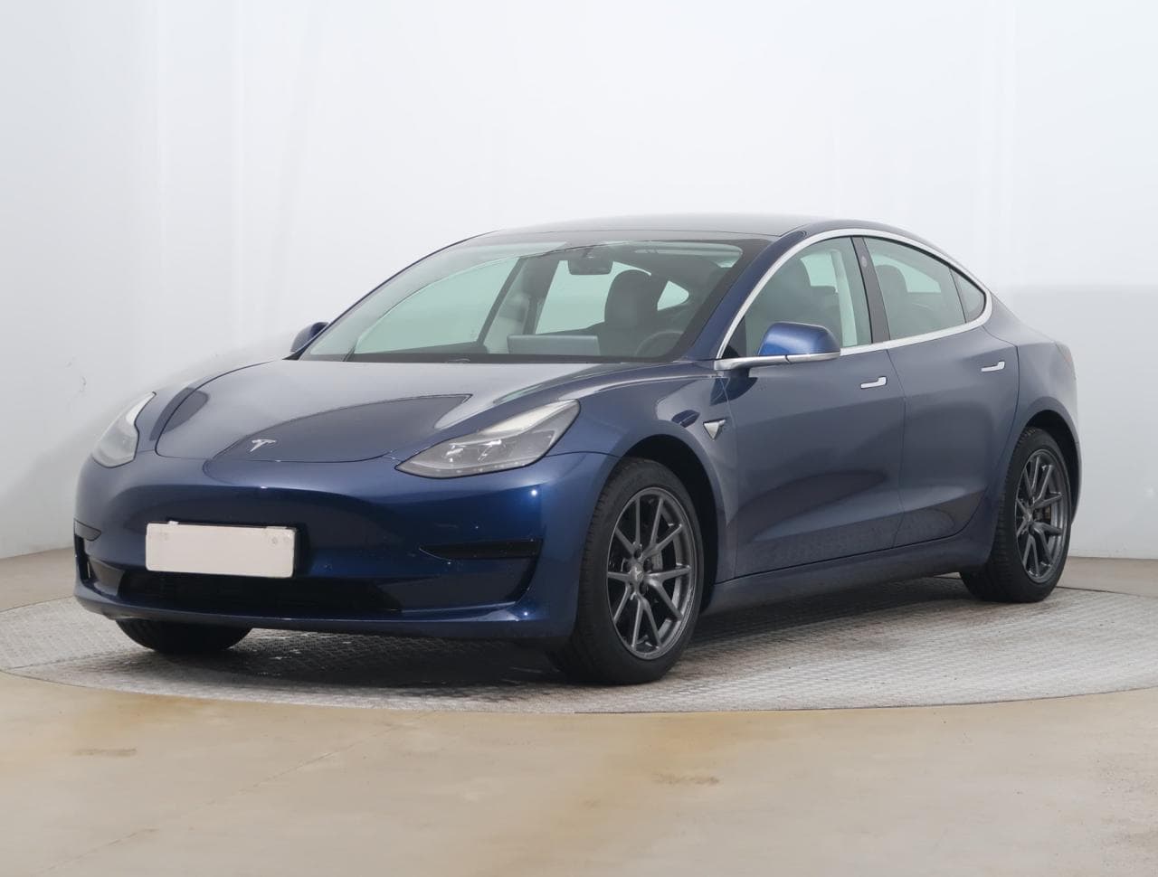 2020 Tesla Model 3 - 3