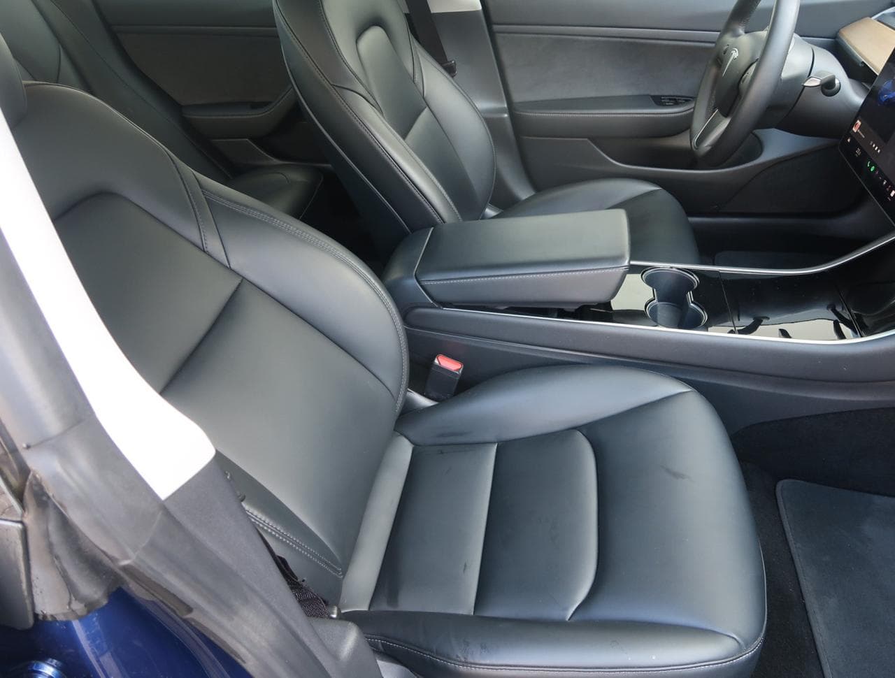 2020 Tesla Model 3 - 12