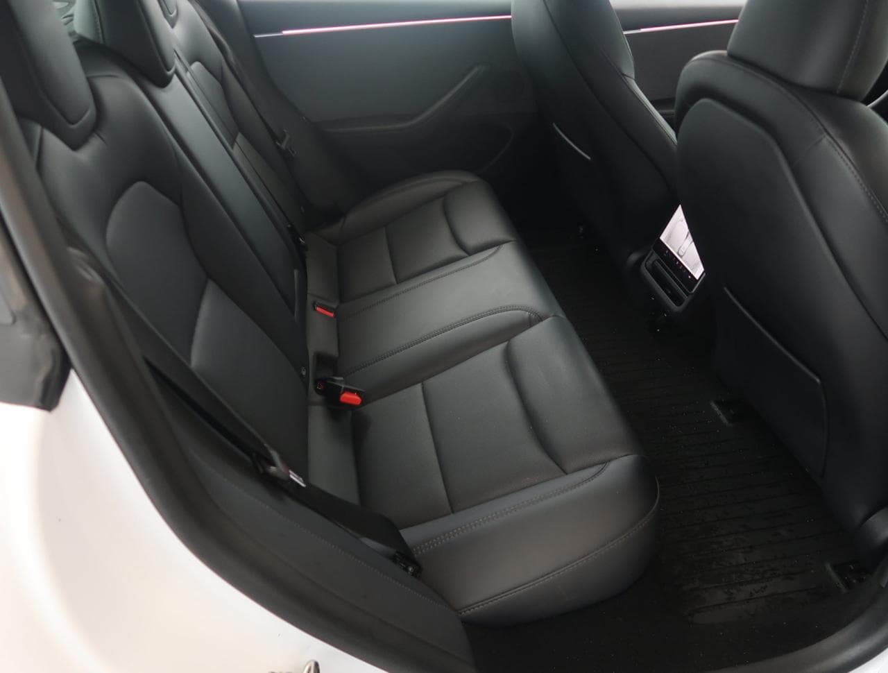 2023 Tesla Model 3 - 13