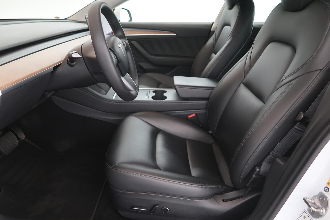 2021 Tesla Model 3 - 16