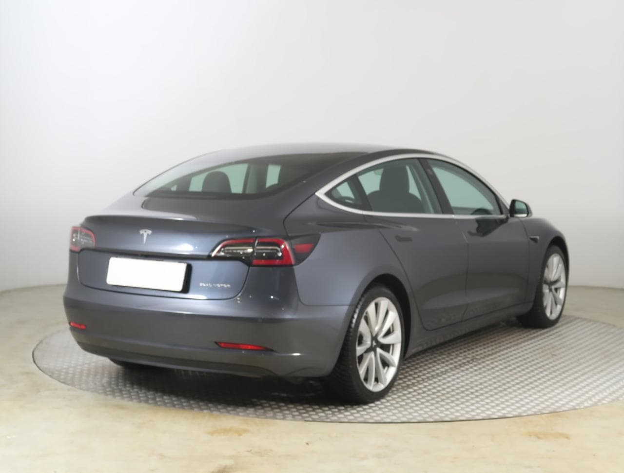 2019 Tesla Model 3 - 7