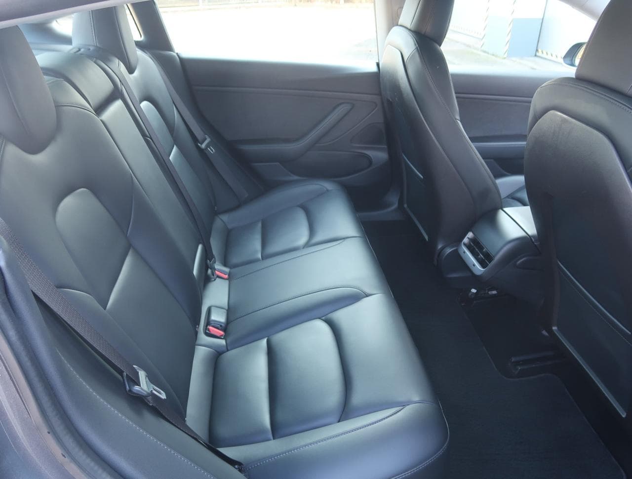 2019 Tesla Model 3 - 13