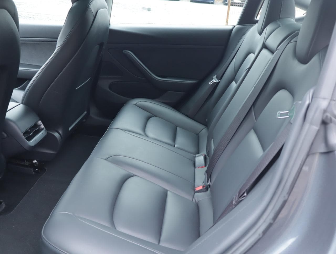 2020 Tesla Model 3 - 15