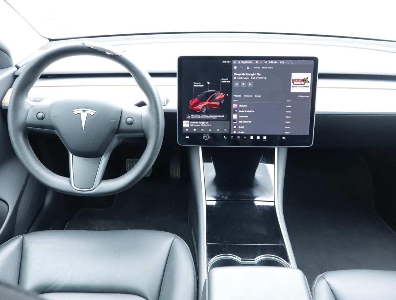 2020 Tesla Model 3 - 10