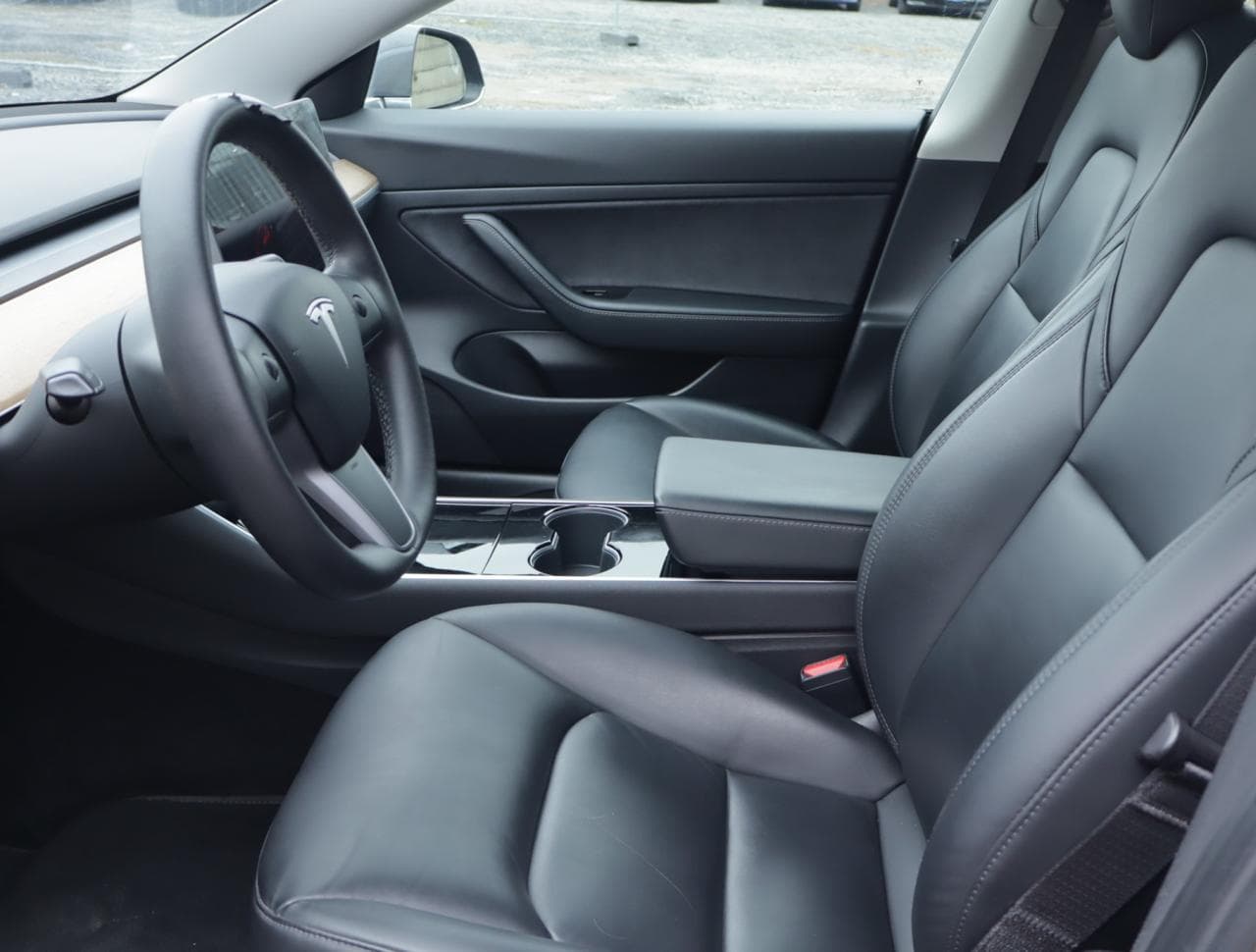 2020 Tesla Model 3 - 16