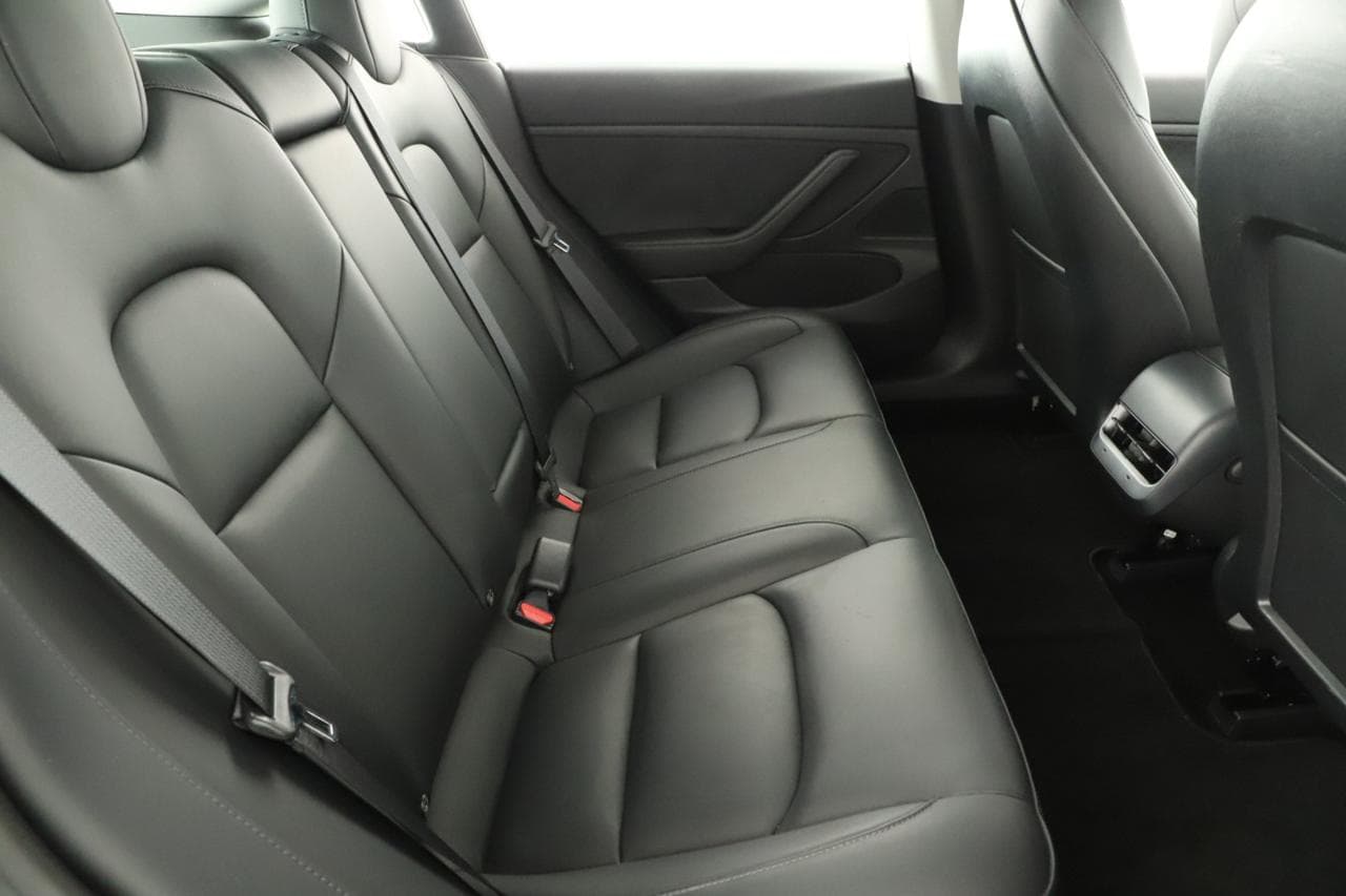 2020 Tesla Model 3 - 11