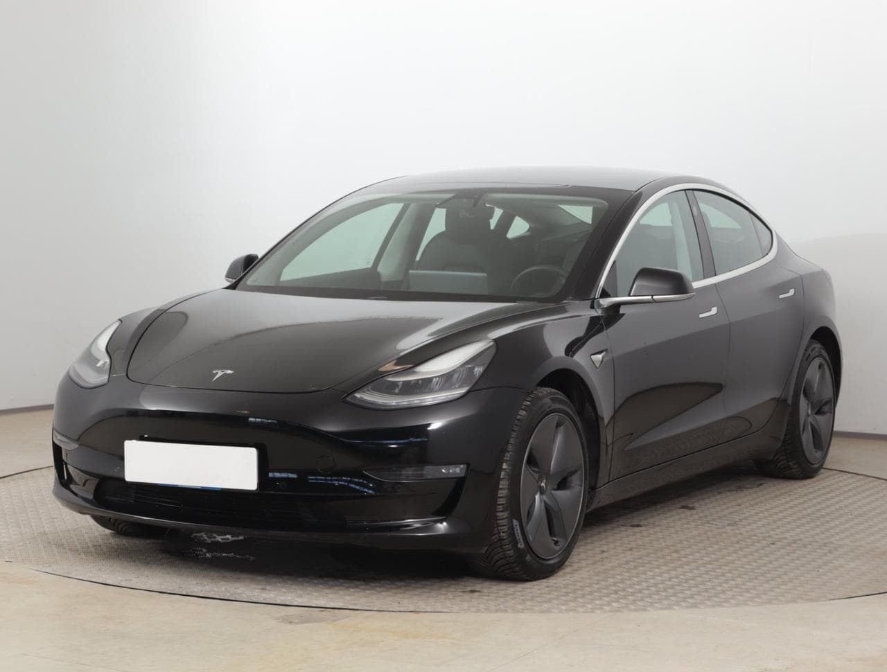 2020 Tesla Model 3 - 5