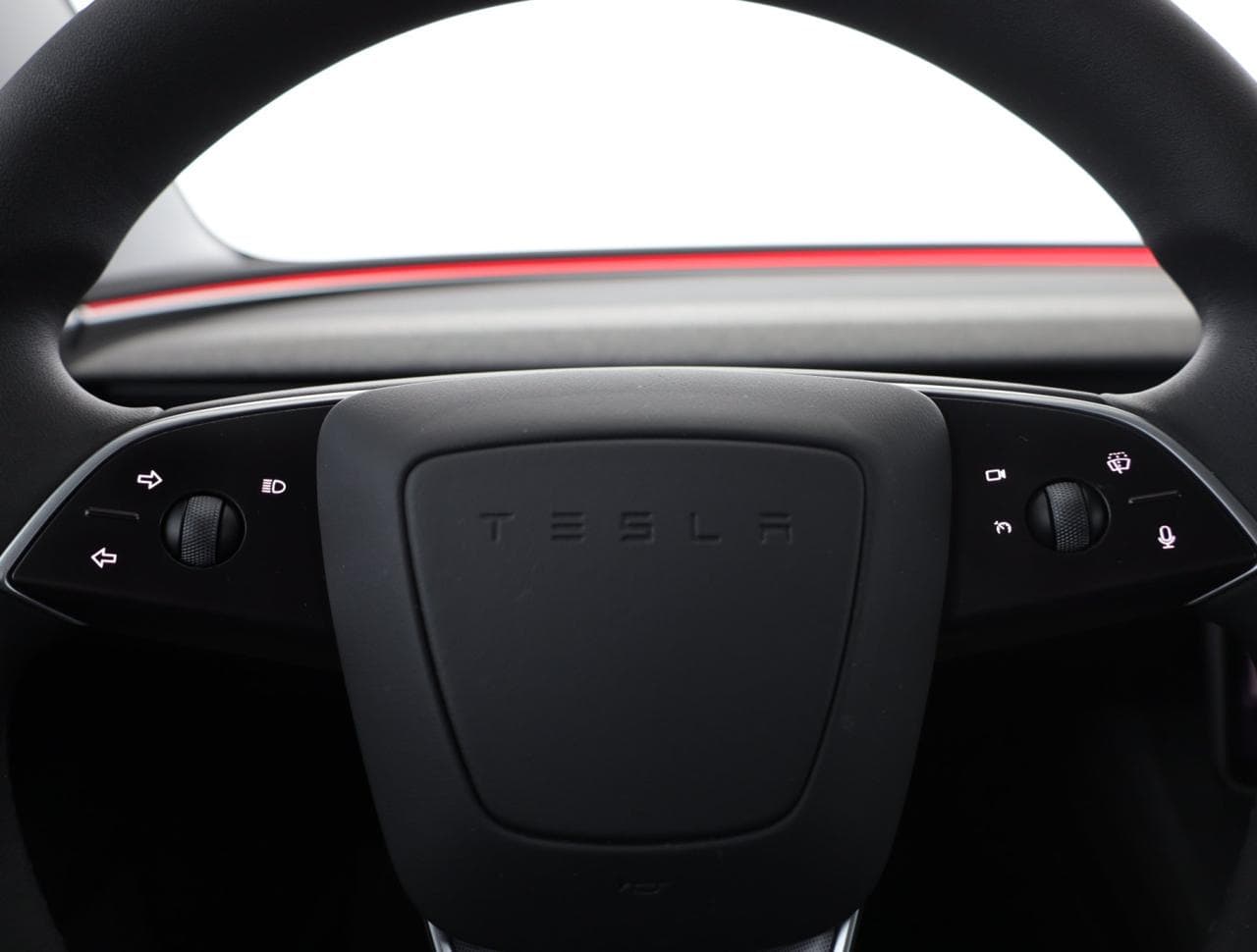 2024 Tesla Model 3 - 27