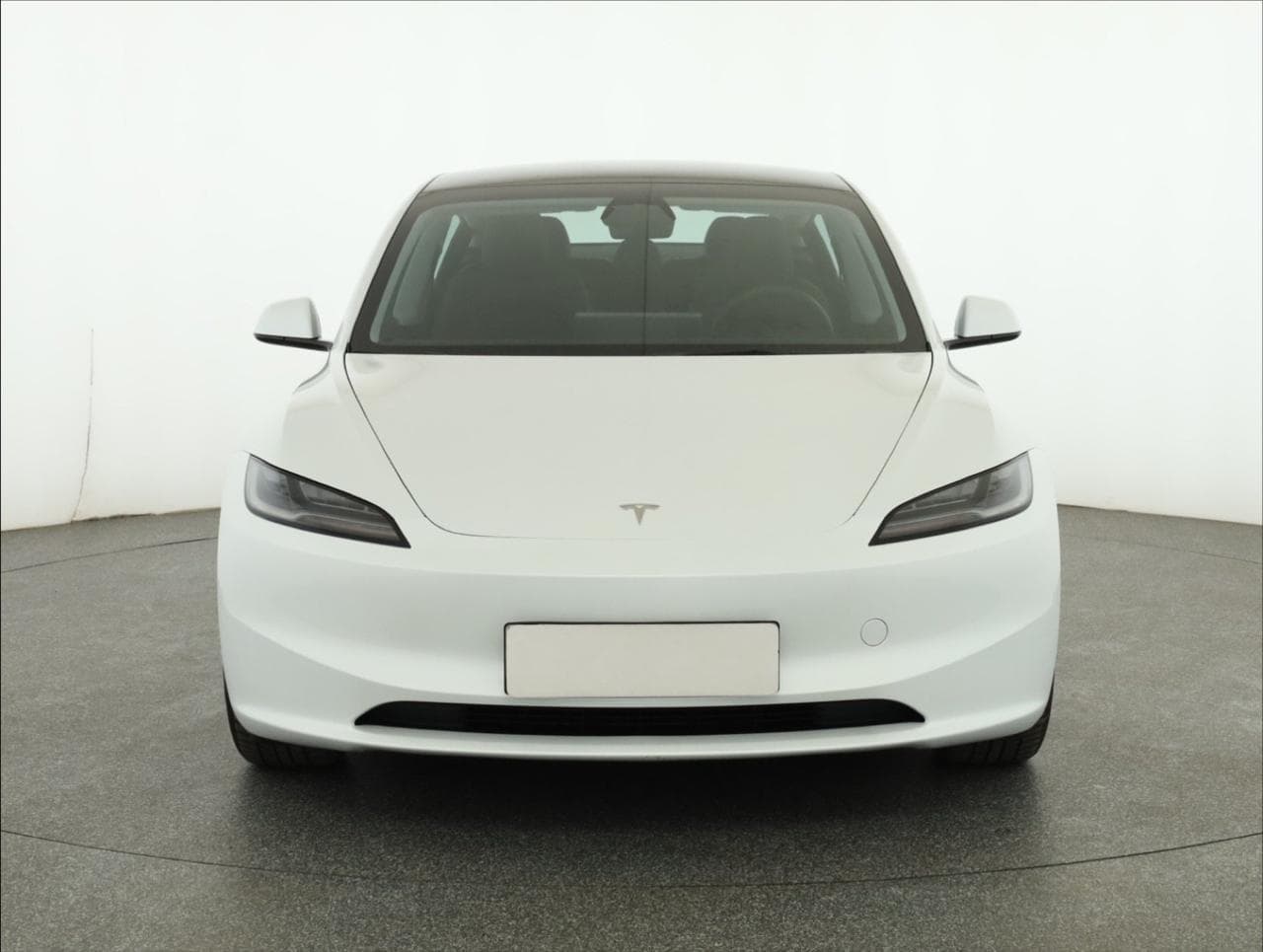 2024 Tesla Model 3 - 3