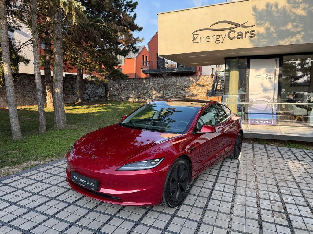 Tesla Model 3 Standart Range Premium sedan
