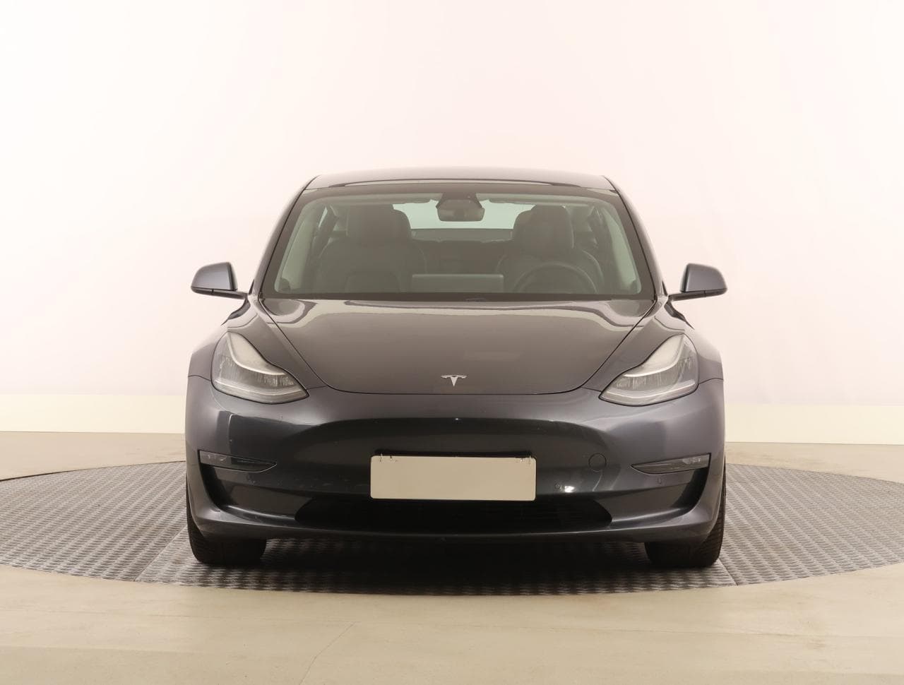 2020 Tesla Model 3 - 3