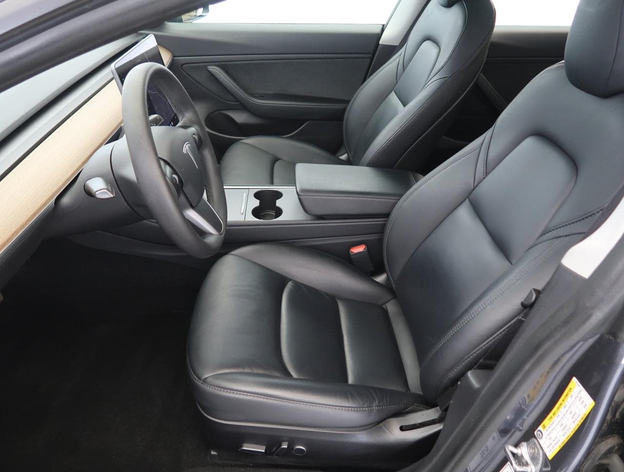 2020 Tesla Model 3 - 31