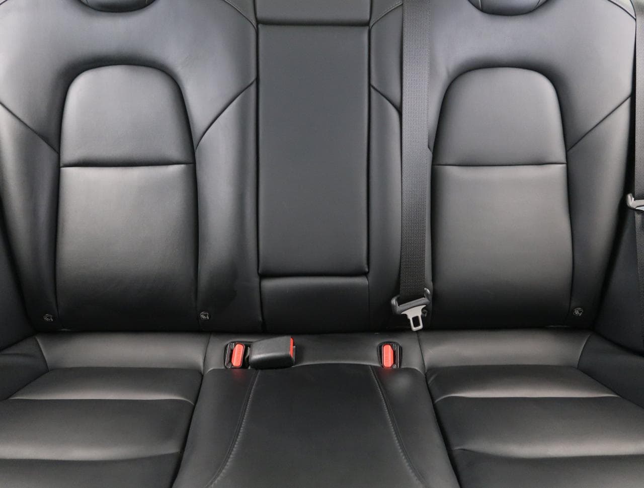 2020 Tesla Model 3 - 27