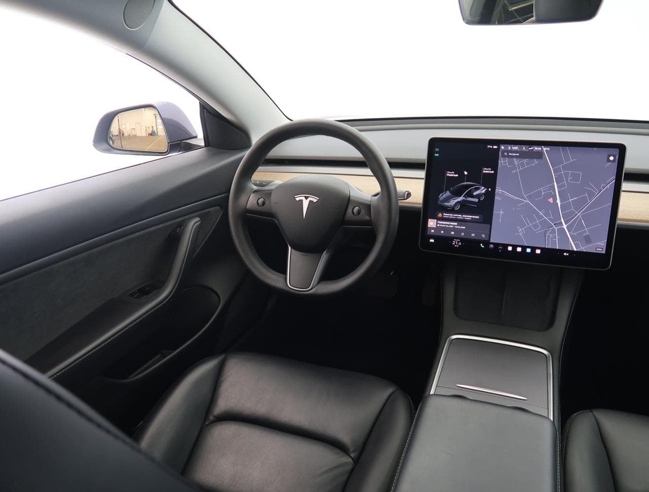 2020 Tesla Model 3 - 17