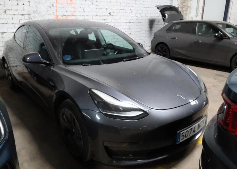 Tesla Model 3 AWD Long Range 2023 AMD Ryzen sedan