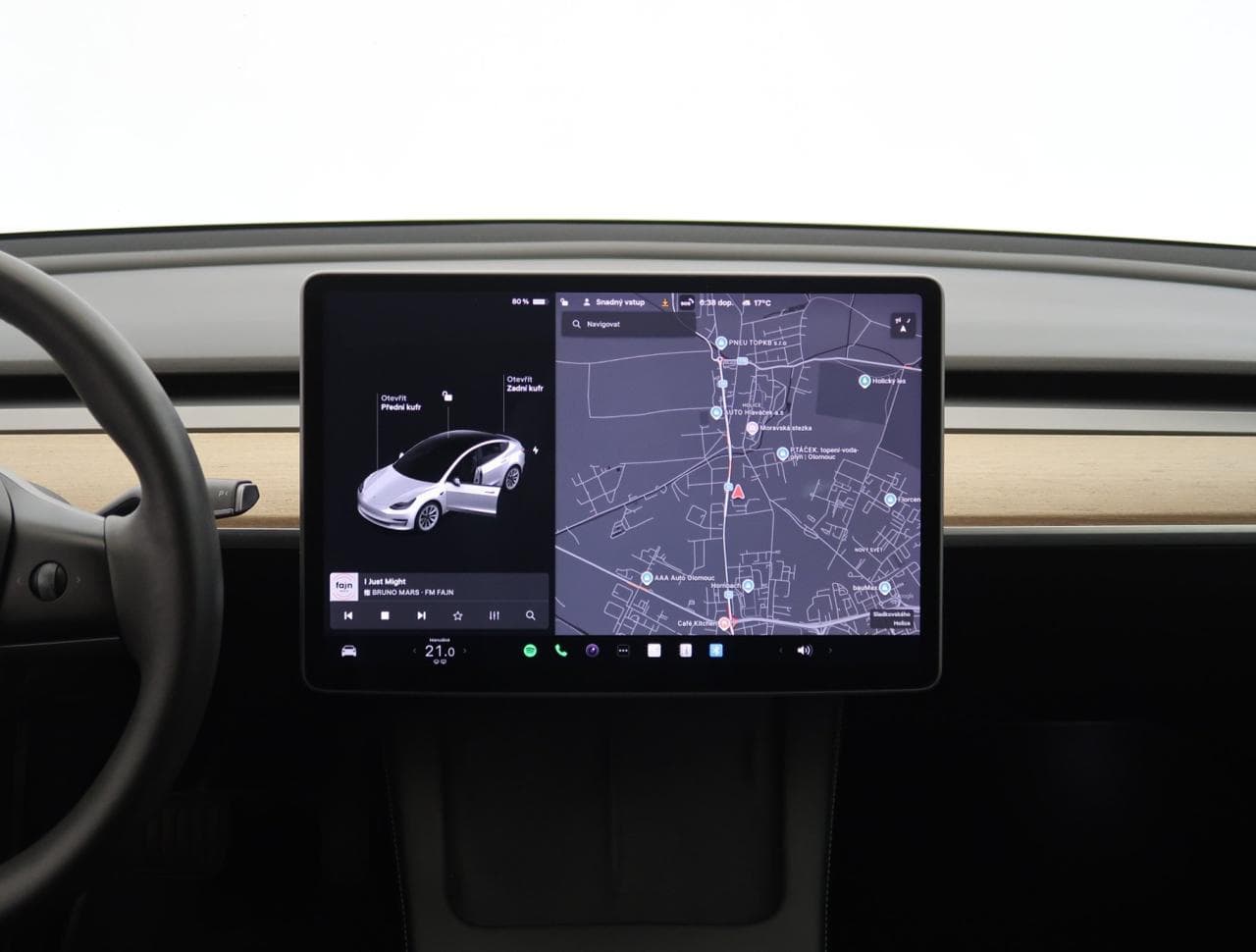 2020 Tesla Model 3 - 33