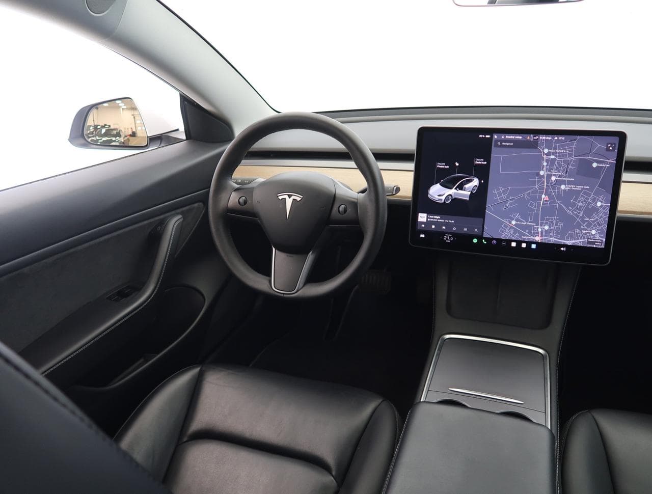 2020 Tesla Model 3 - 17