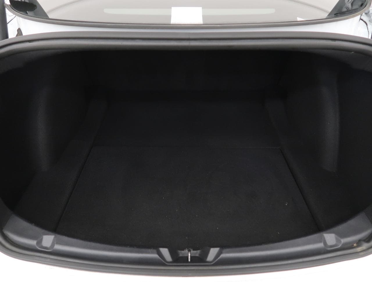 2020 Tesla Model 3 - 37