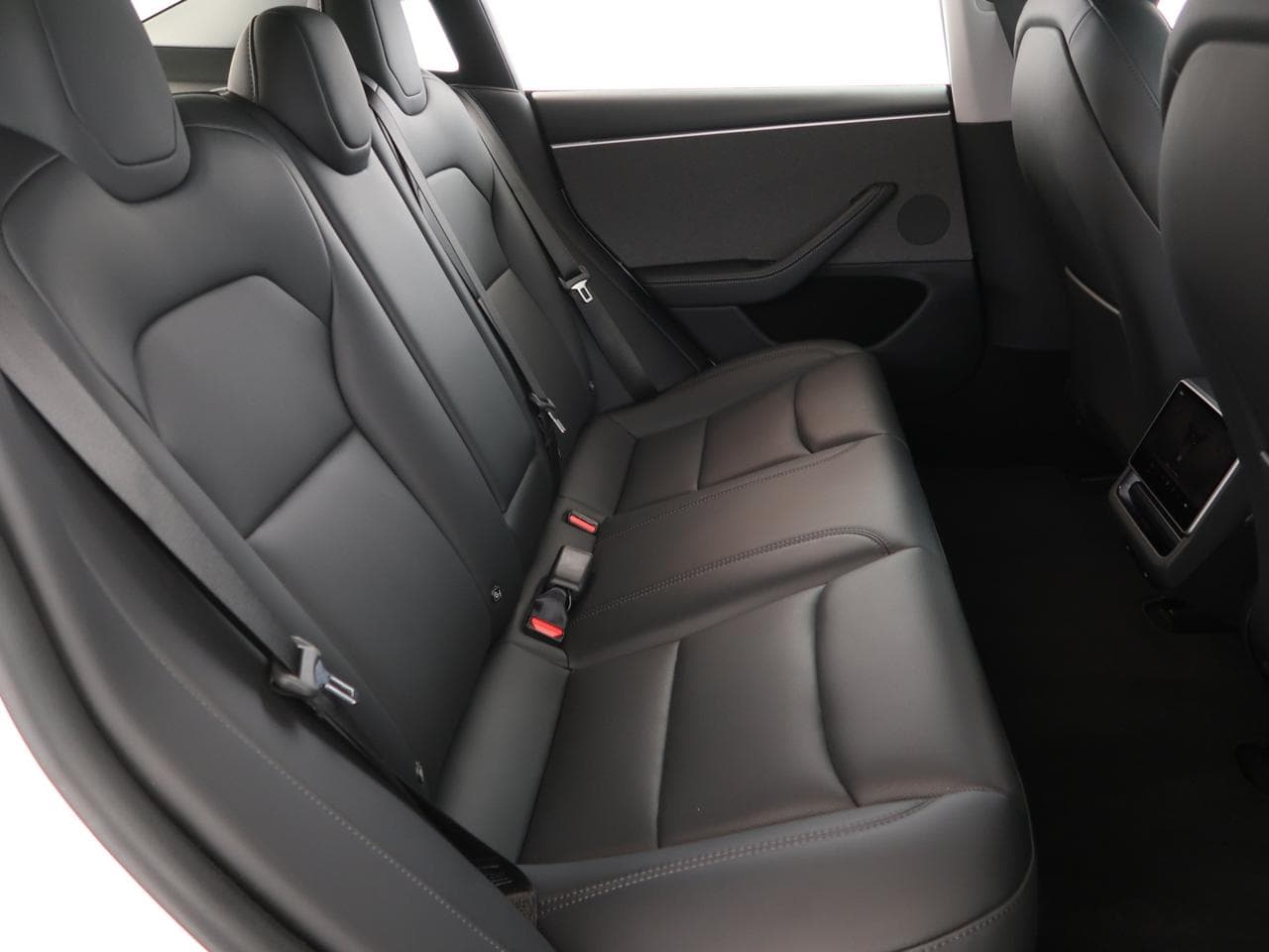 2024 Tesla MODEL 3 - 15