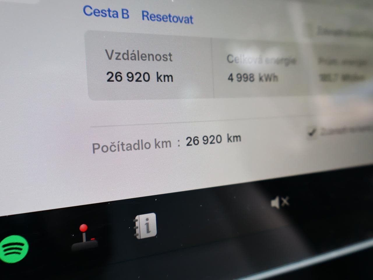 2022 Tesla MODEL 3 - 22