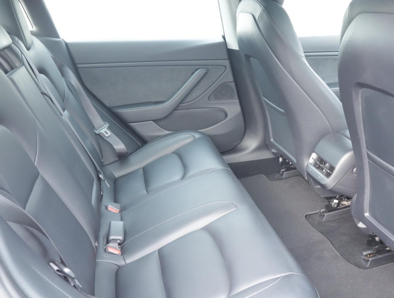 2020 Tesla MODEL 3 - 13