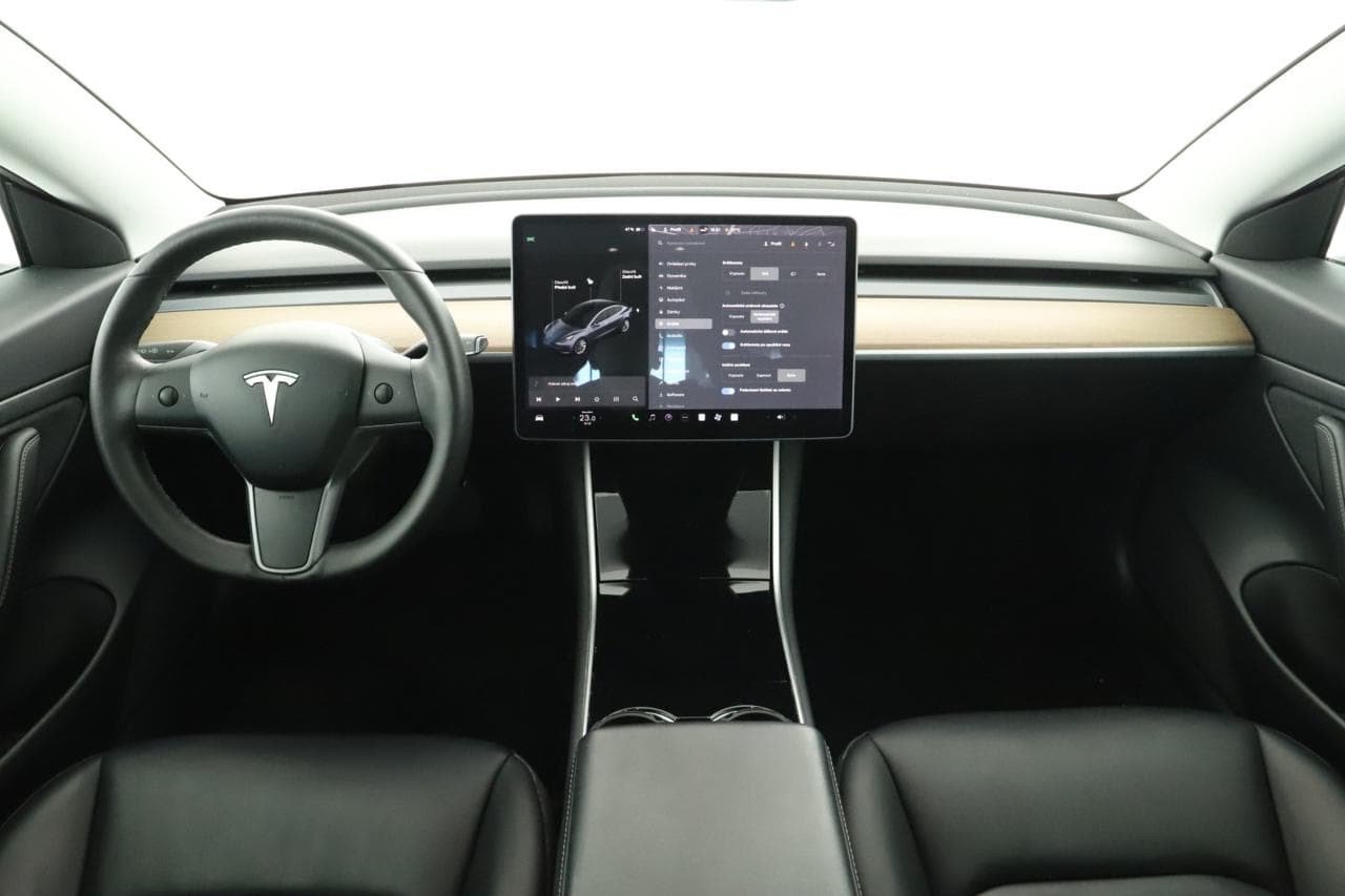 2020 Tesla MODEL 3 - 9
