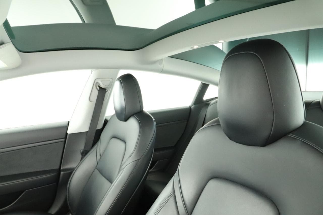 2020 Tesla MODEL 3 - 19
