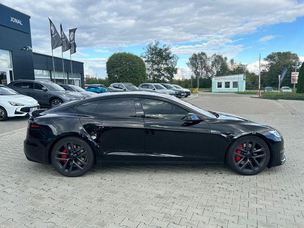 2024 Tesla Model S - 31